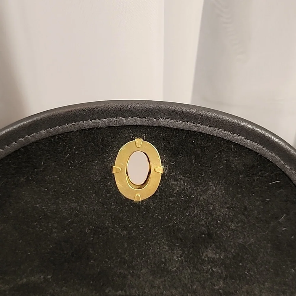 Sold Vintage Coach Regina #9983 - Picture 15 of 17